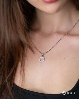 Minimalistická ale zaujme! ✨ Stříbrná visací souprava KROUŽKY 🌟 Kód produktu: 03-12448-3437 #bealio #stribrnasouprava...