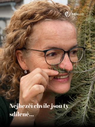 Darujte svým blízkým radost. 💫 Objednávejte šperky nyní se slevou -30 % na www.bealio.cz #vanoce #darky #codatkvanocum...